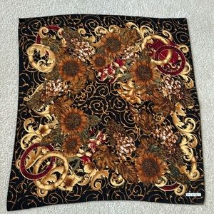 Gorgeous The Avenue Sunflower Print Scarf